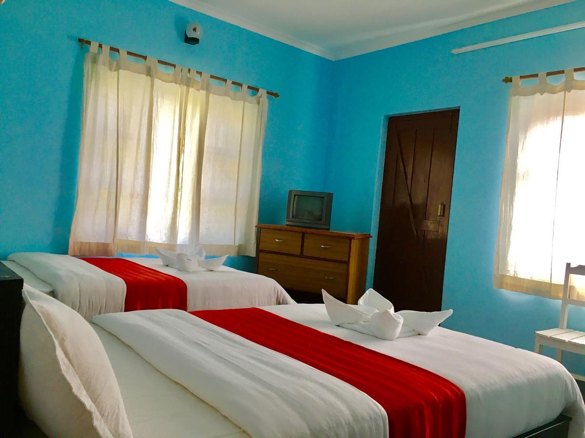 Hotel Pokhara International Bagian luar foto