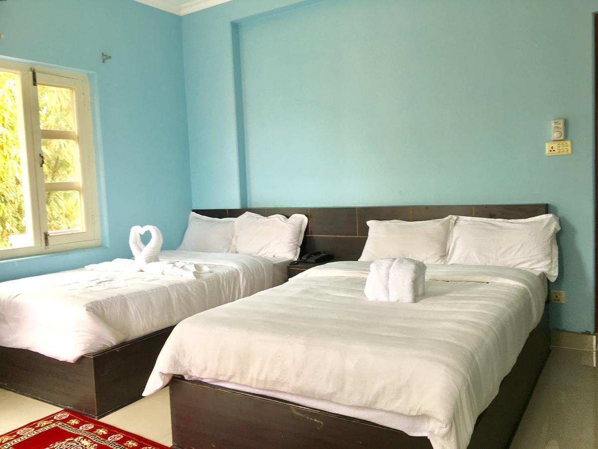 Hotel Pokhara International Bagian luar foto